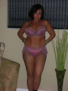 naked pics of girls in Susanville